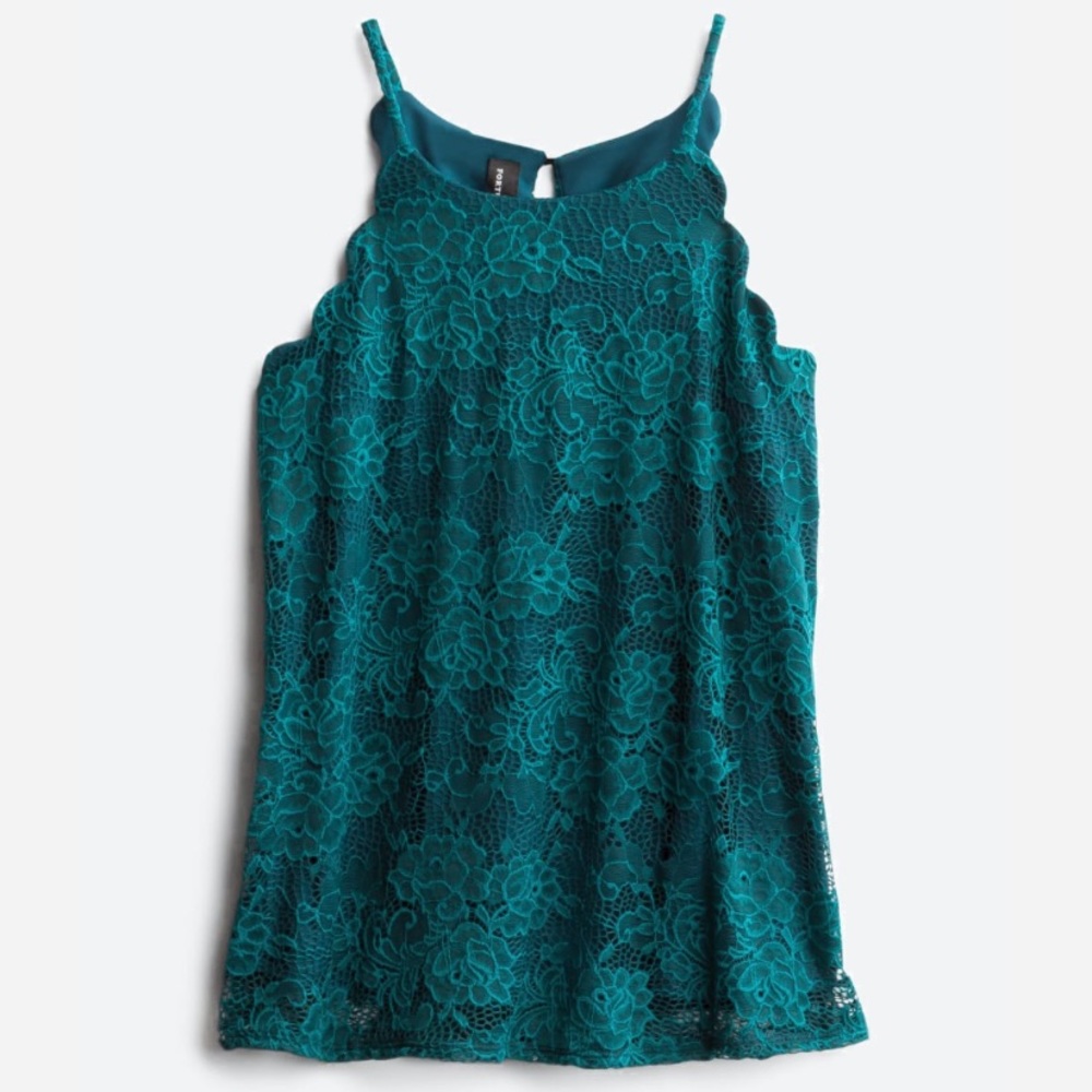 FORTUNE + IVY
Chiya Lace Scalloped Halter Blouse S